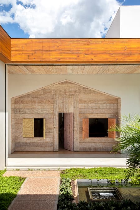 CASA M+JP